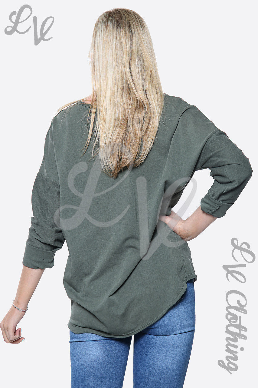 Dames zilverfolie 'Love' slogan trui kaki Stukprijs €13,99