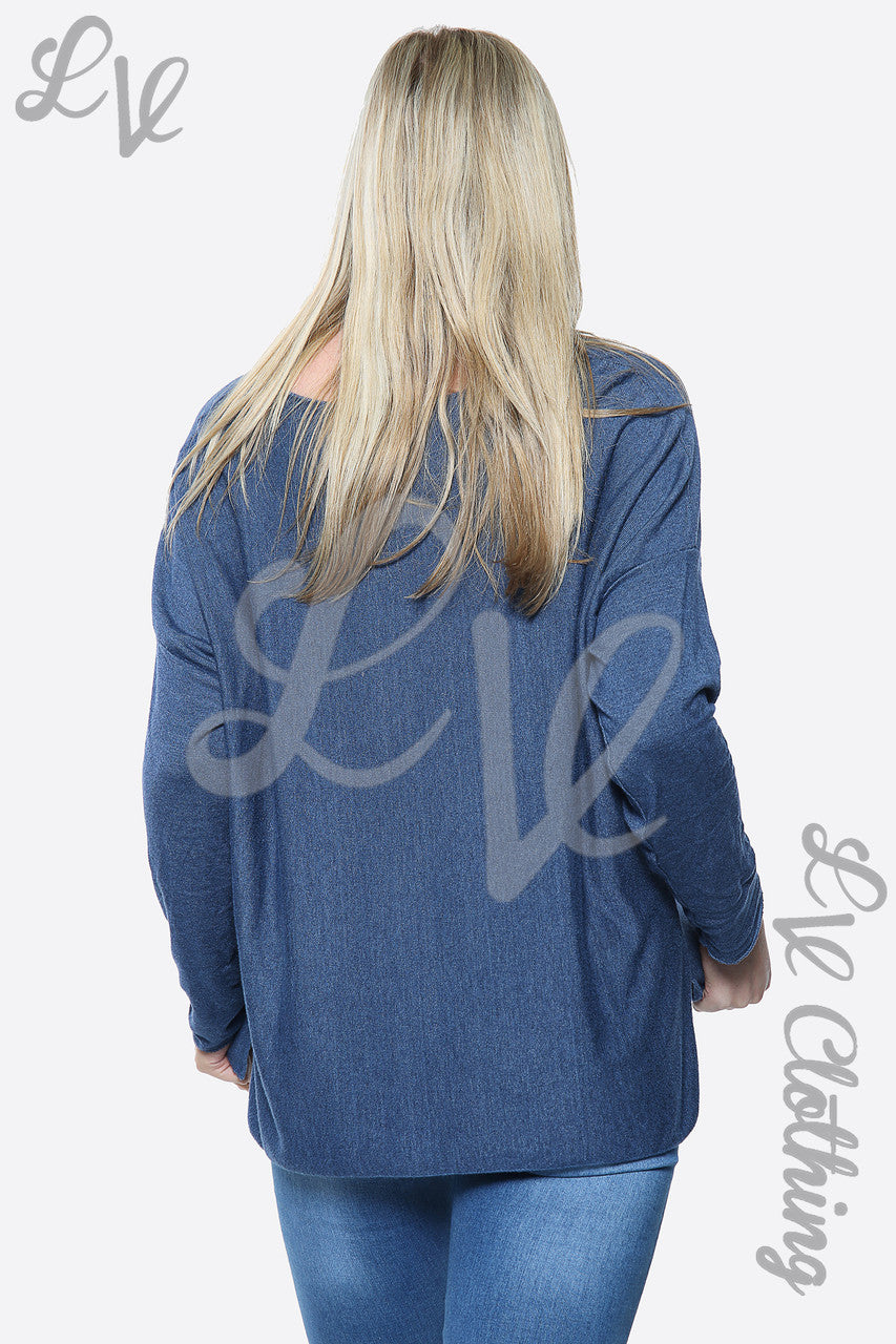 Dames trui met luipaardprintfolie en spijkerstof. Prijs per eenheid £10.99
