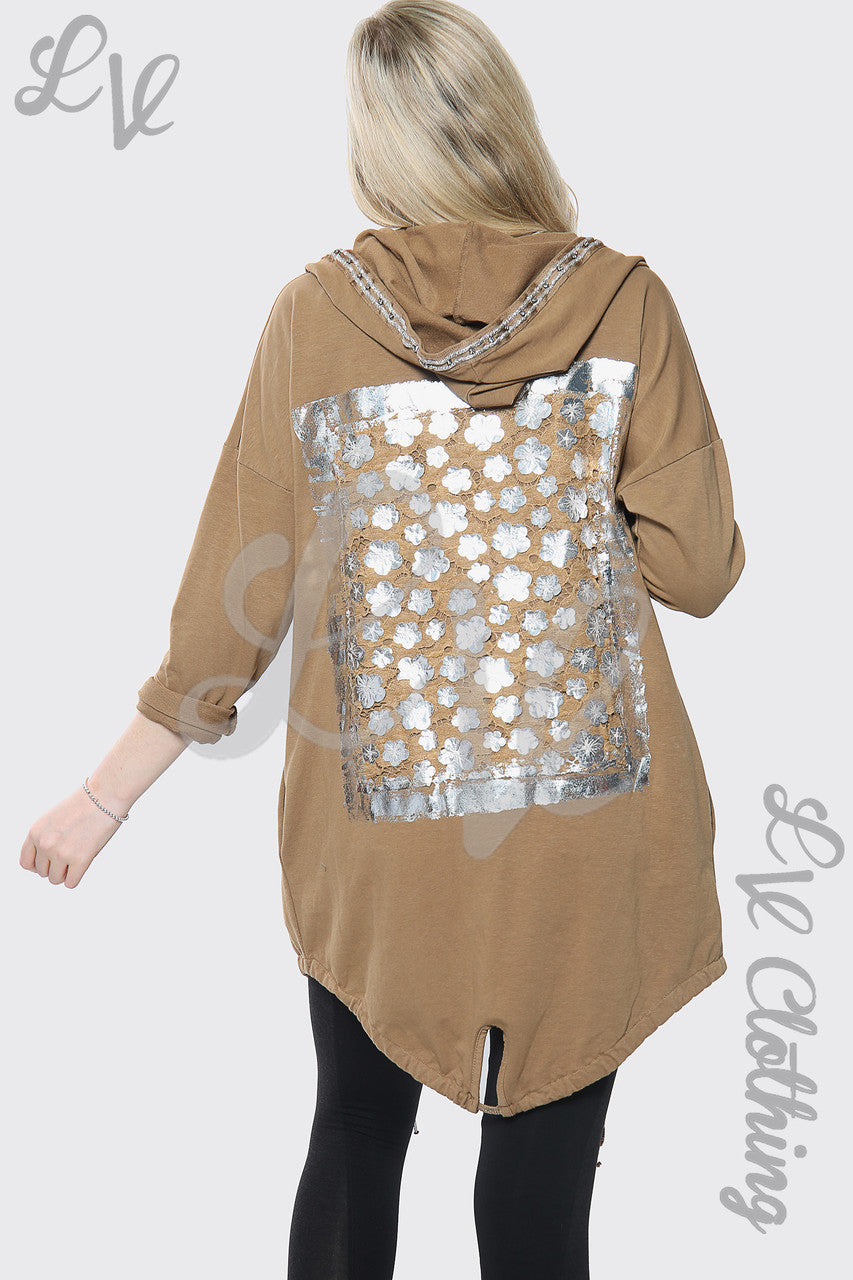 Damesjack Met Capuchon En Foliebloemmotief Achterkant Beige - Stukprijs € 10,99