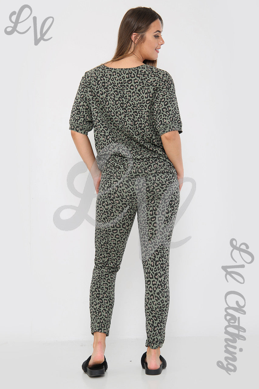 Ladies Animal Leopard Print Sweatshirt Top Khaki - Unit Price £11.99