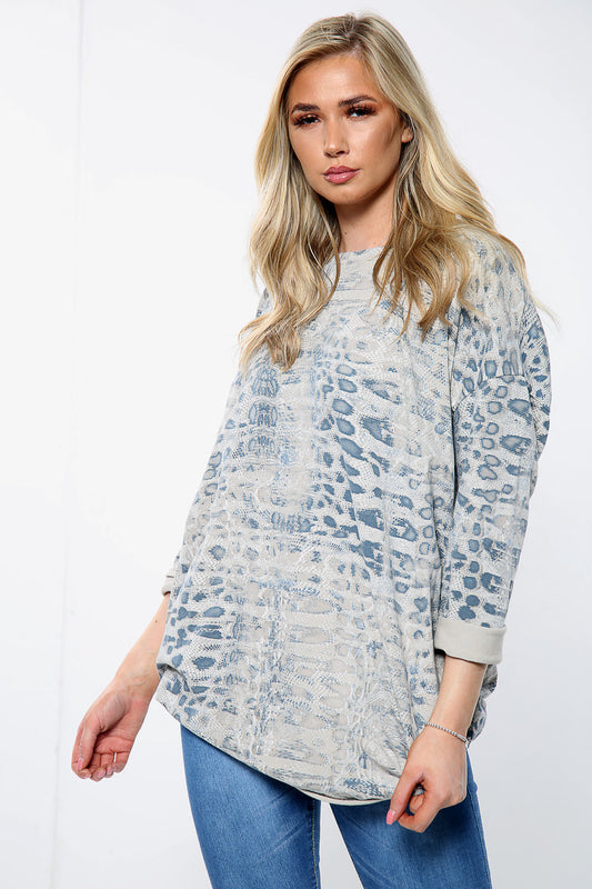 Oversize snake-print sweatshirt, light stone with blue pattern, crew neck, long sleeves