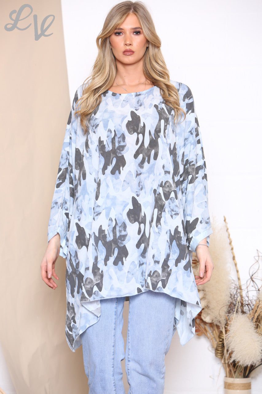 Dames camouflage print vleermuismouw top hemelsblauw