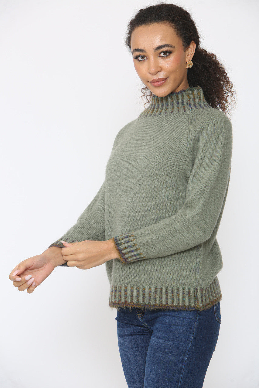 MOHAIR TRUI MET STEEKDETAIL KAKI