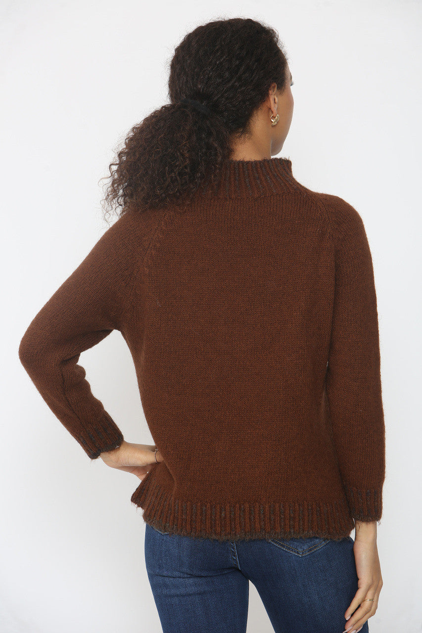 MOHAIR TRUI MET STEEKDETAIL BRUIN