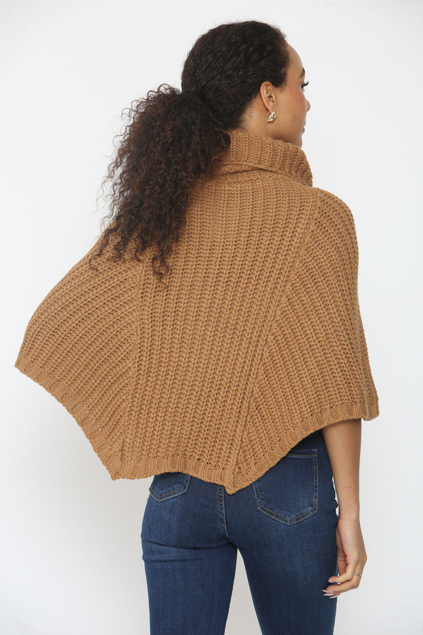 KABELGEBREIDE COLTRUI PONCHO BRUIN