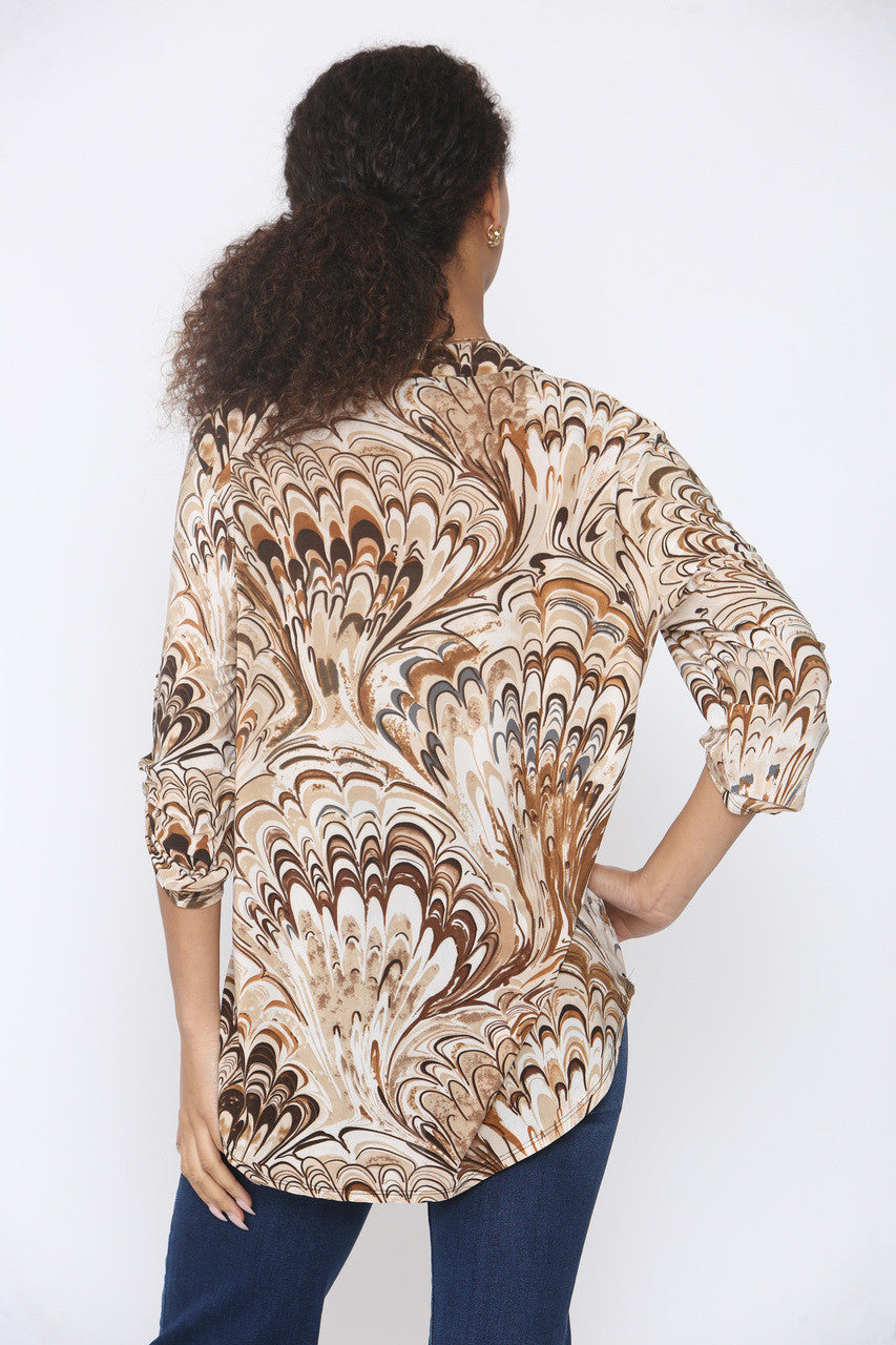ABSTRACT PRINT SLINKY V-HALS BLOUSE - BEIGE