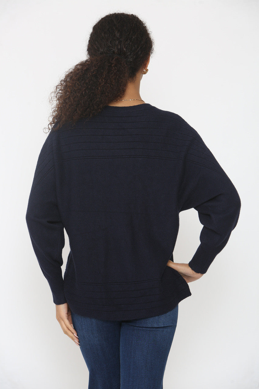 Kabelgebreide vleermuismouwen trui marineblauw