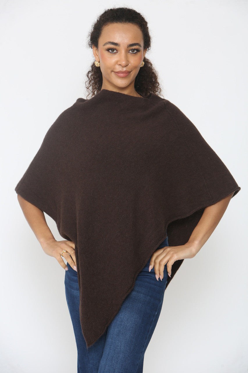 ZACHTE GEBREIDE PONCHO BRUIN
