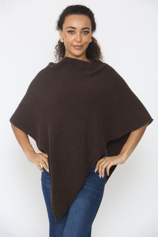 ZACHTE GEBREIDE PONCHO BRUIN