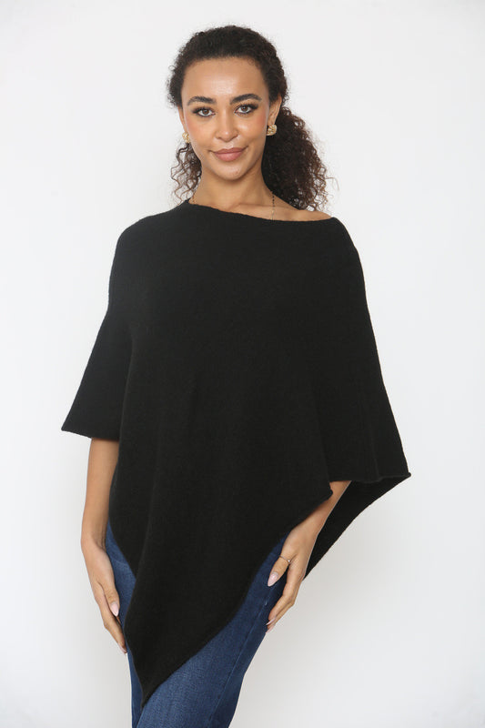 ZACHT GEBREIDE PONCHO ZWART