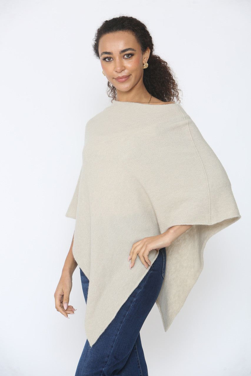 ZACHTE GEBREIDE PONCHO STEENKLEURIG