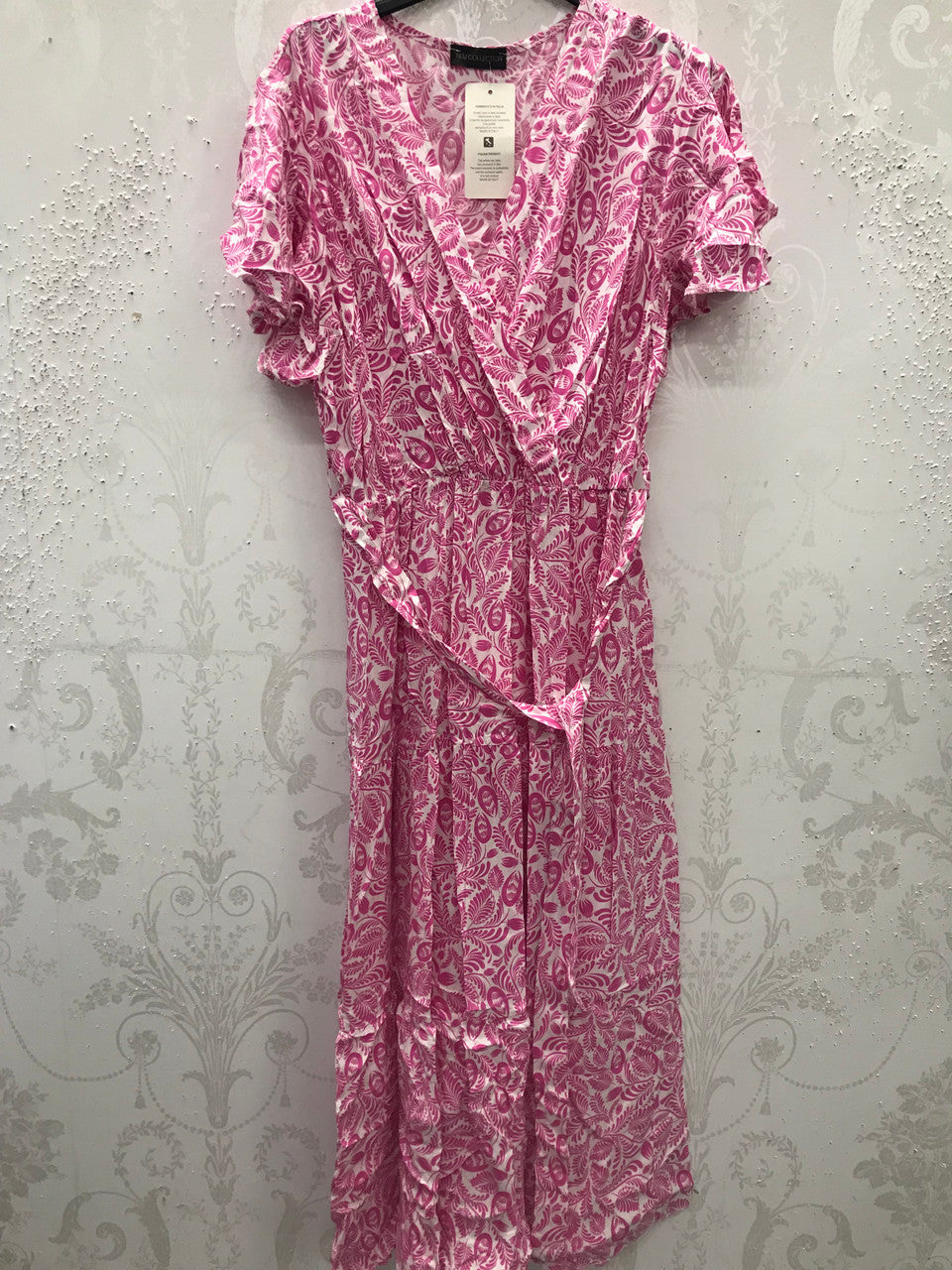 Roze midi-wikkeljurk met bladprint