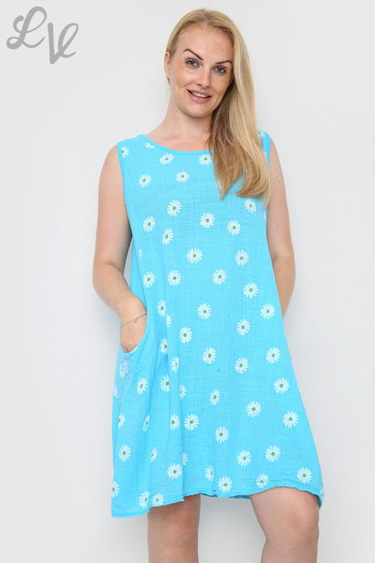 Dames mouwloze jurk met madeliefjesprint turquoise Stukprijs € 10,99