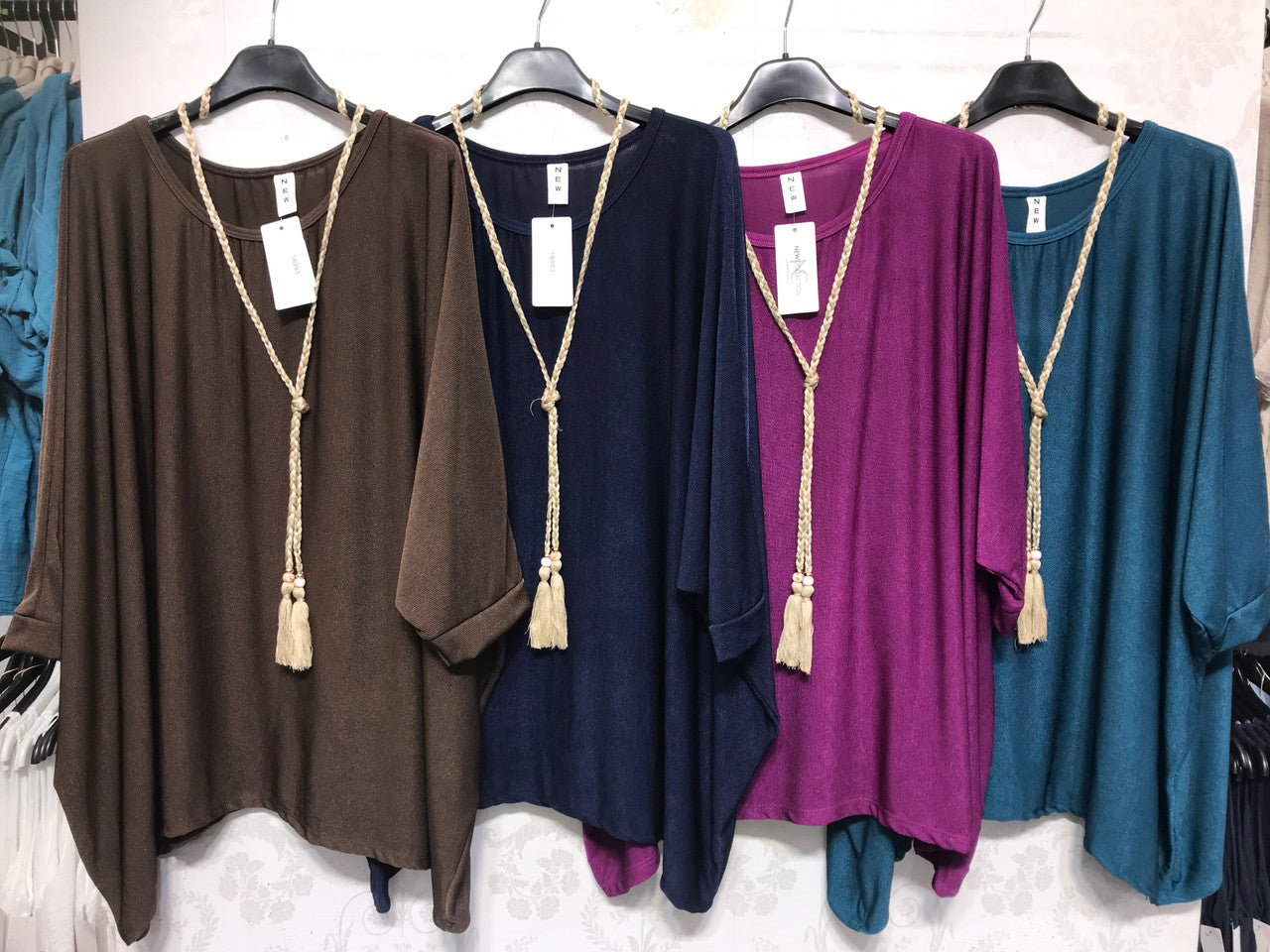 VLEERMUIZMOUW TOP MET ROPE TIE RIEM/COLLIER MAGENTA
