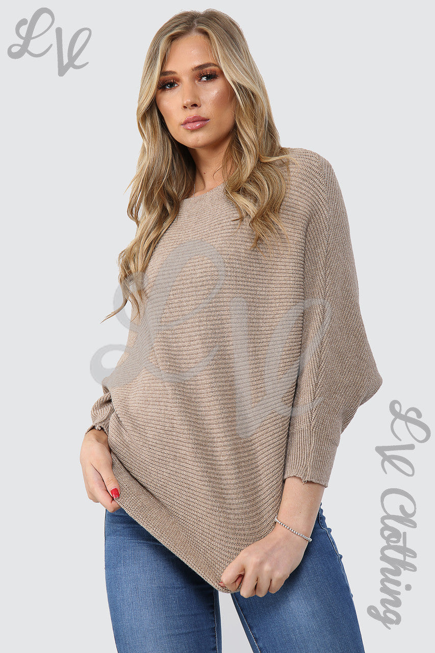 Dames gebreide trui met vleermuismouwen taupe Stukprijs €14,99