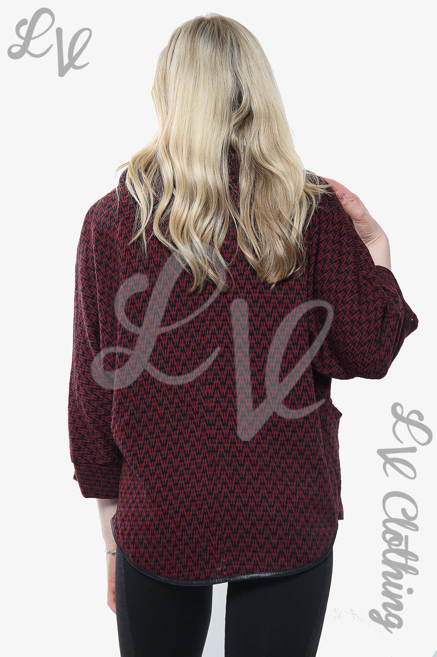 Dames trui met col en pied-de-pouleprint bordeauxrood per stuk € 10,99