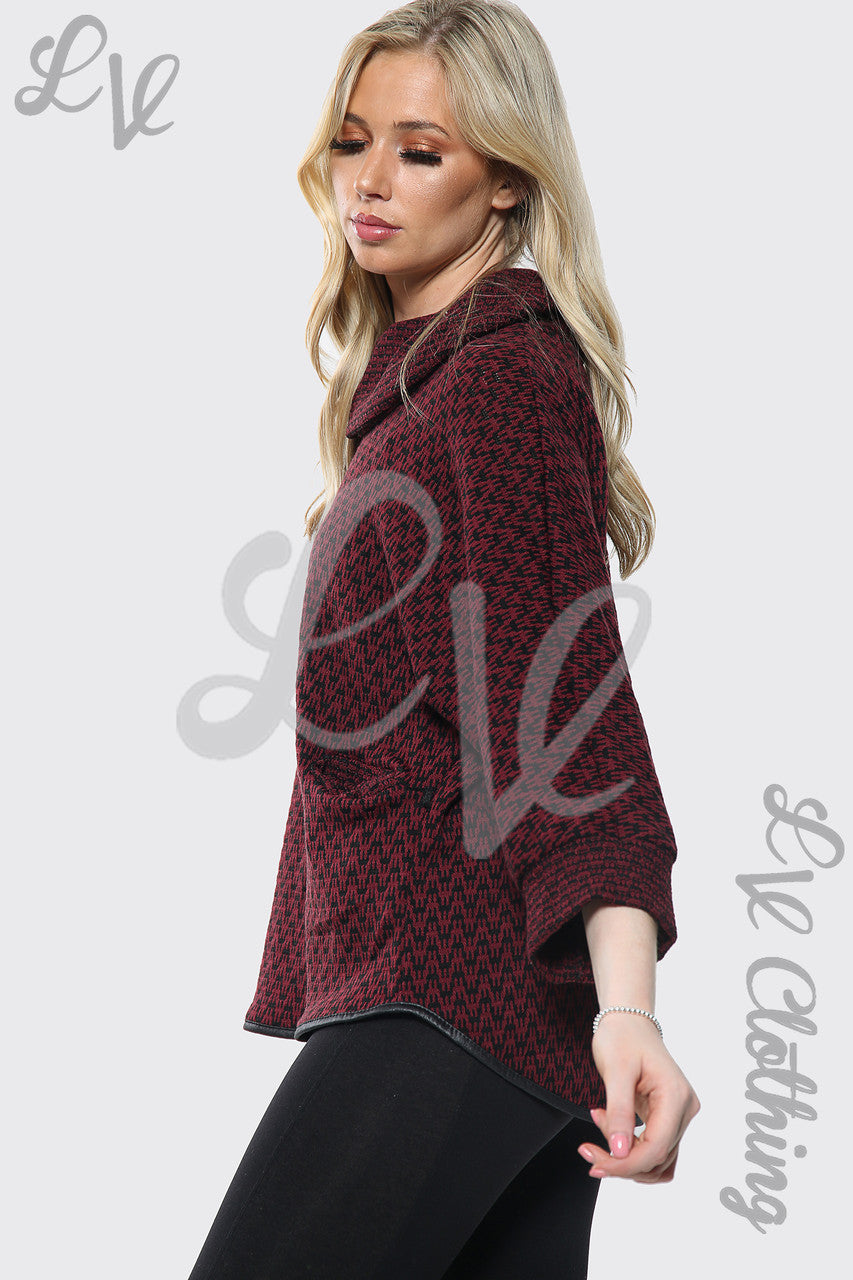 Dames trui met col en pied-de-pouleprint bordeauxrood per stuk € 10,99