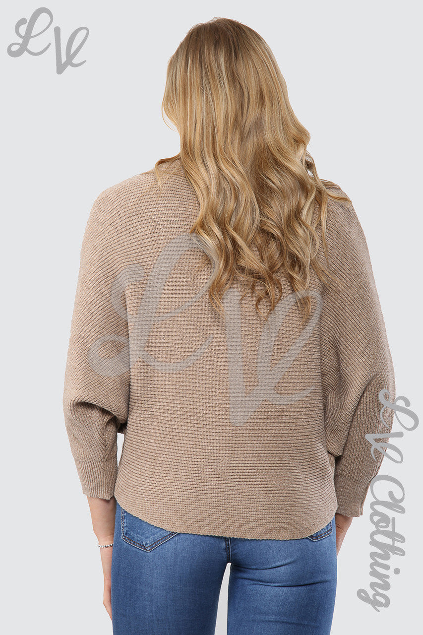Dames gebreide trui met vleermuismouwen taupe Stukprijs €14,99
