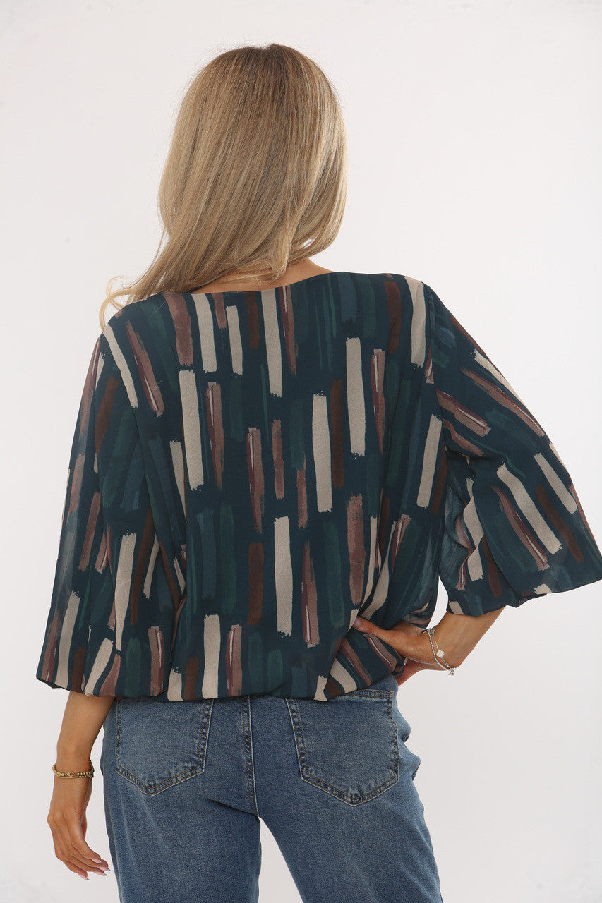 BLOUSE MET ABSTRACTE PENSEELSTREEKPRINT AQUAMARIJN