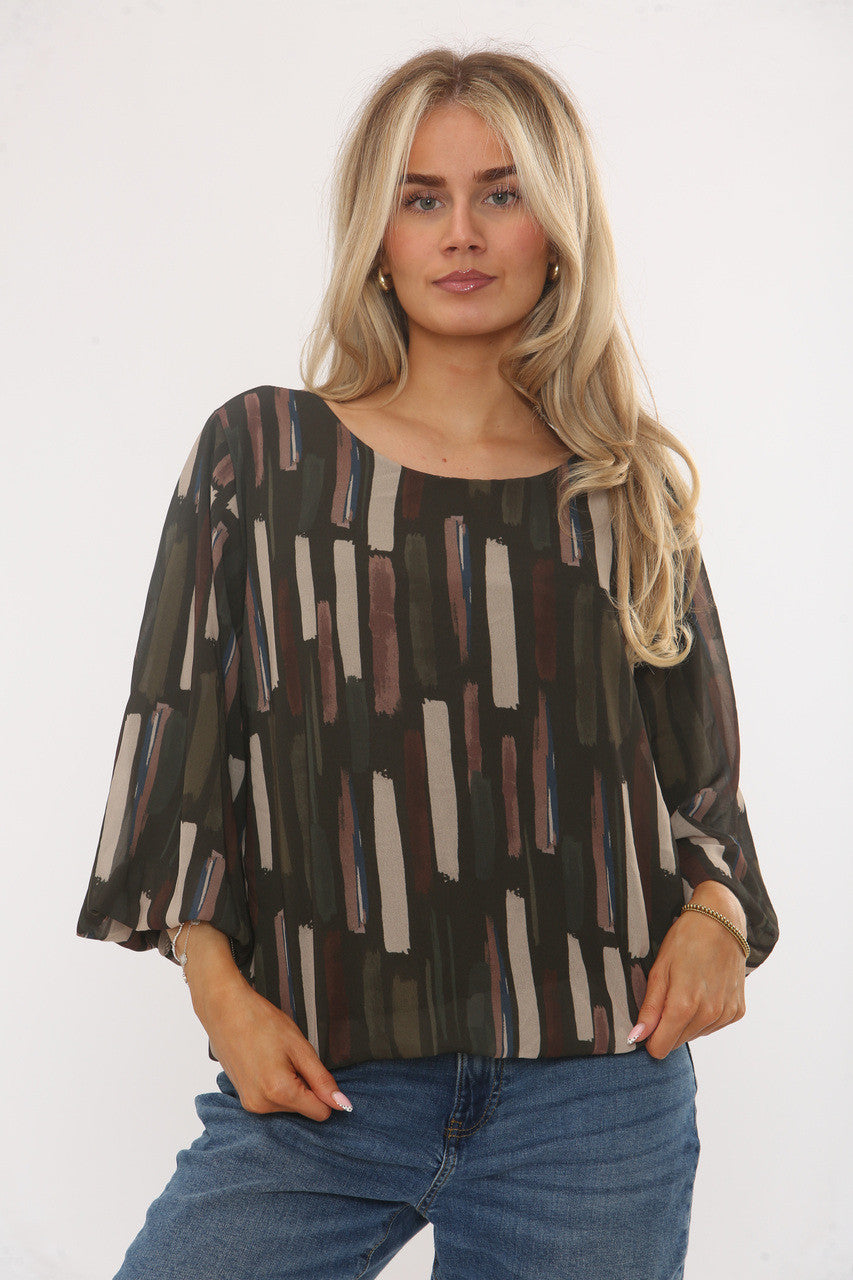 BLOUSE MET ABSTRACTE PENSEELSTREEKPRINT KHAKI