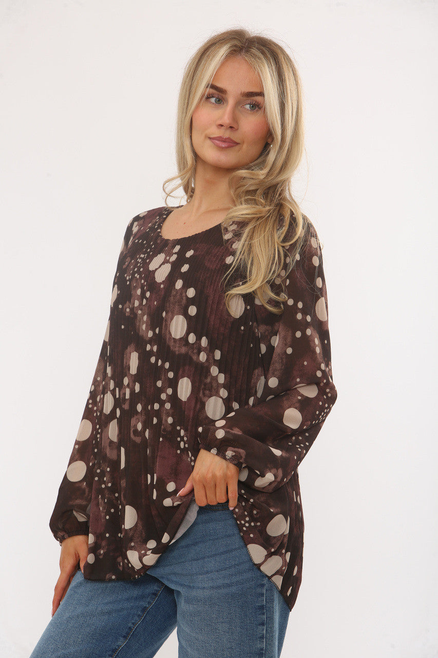 ABSTRACTE GEPLOOIDE BLOUSE MET POLKADOTPRINT BRUIN