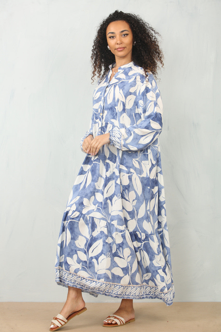 MAXI OVERHEMDJURK MET BLADPRINT - DENIM