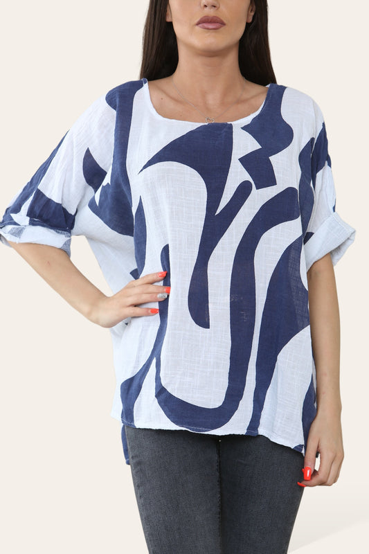 ABSTRACT SHAPE PRINT TOP NAVY