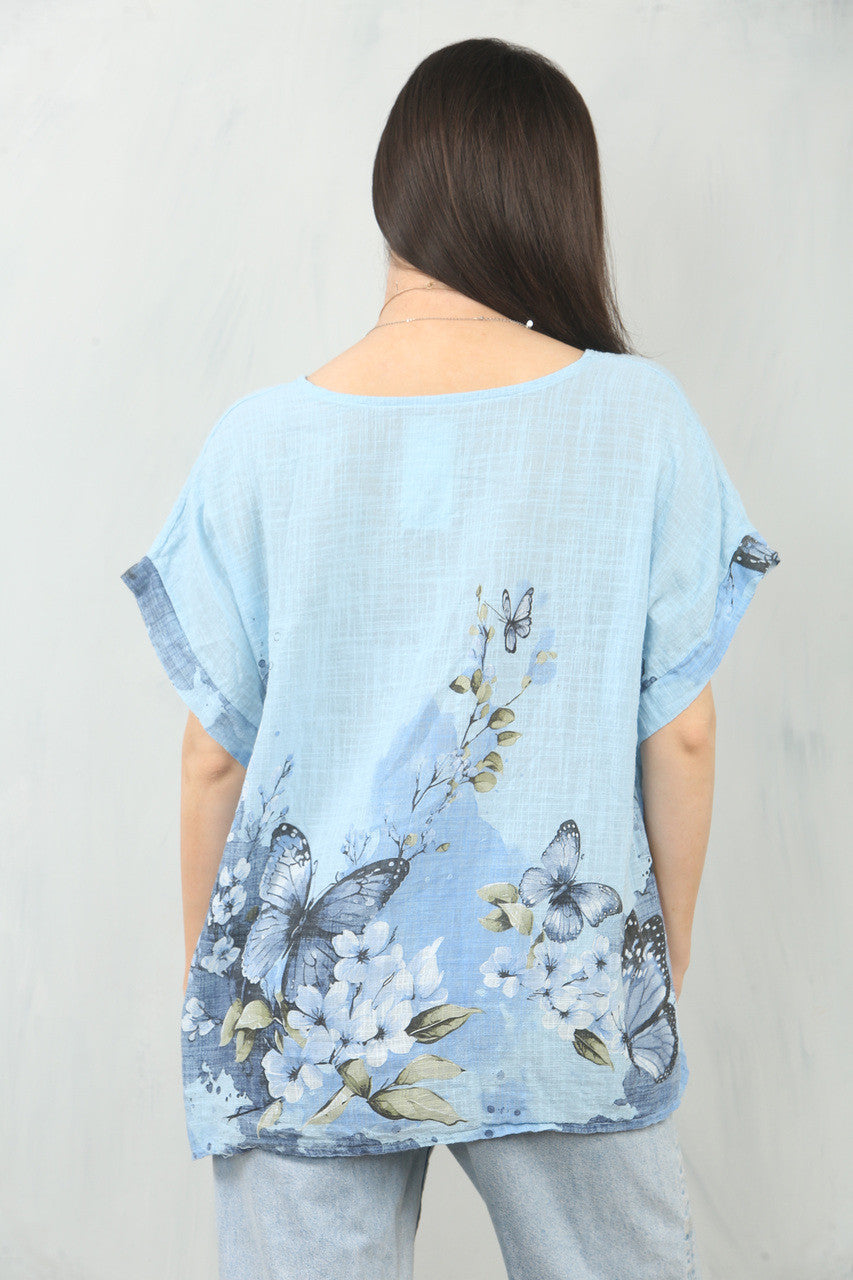 TOP MET VLINDERBOORDPRINT - LICHTBLAUW