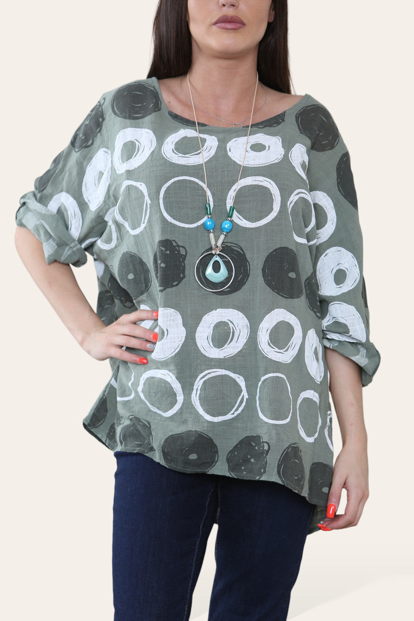 TOP MET RONDE SCHETSEN EN PRINT KHAKI