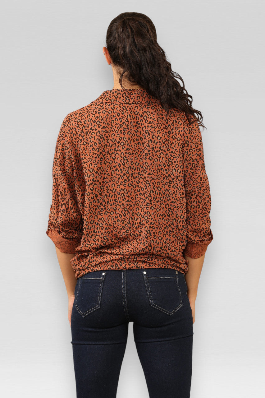 LUIPAARD DITSY PRINT OVERHEMD MET STRIKSLUITING ROEST