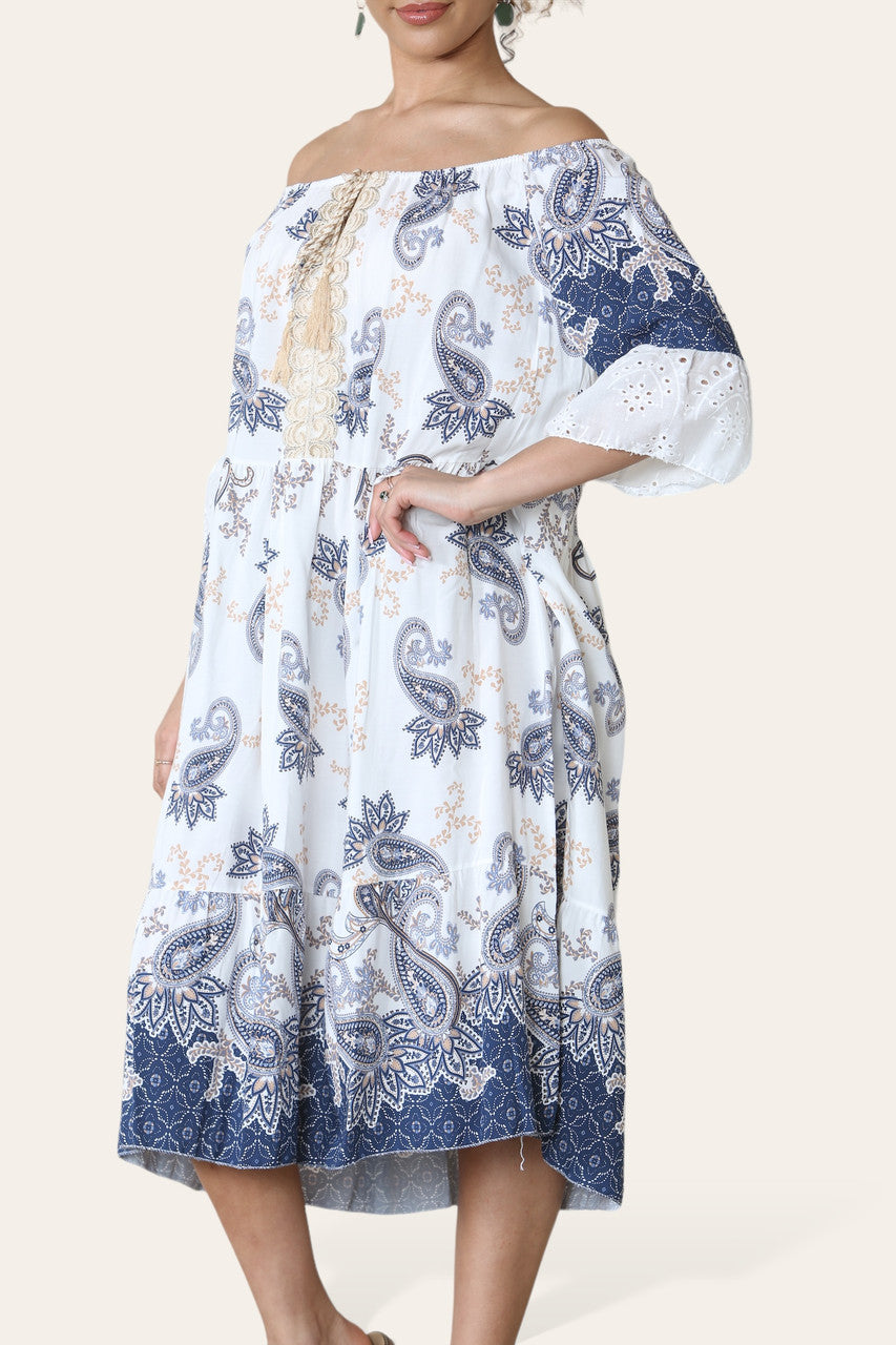 BARDOT-JURK MET PAISLEYPRINT, ANGLAISE MOUWEN EN MARINEBLAUW
