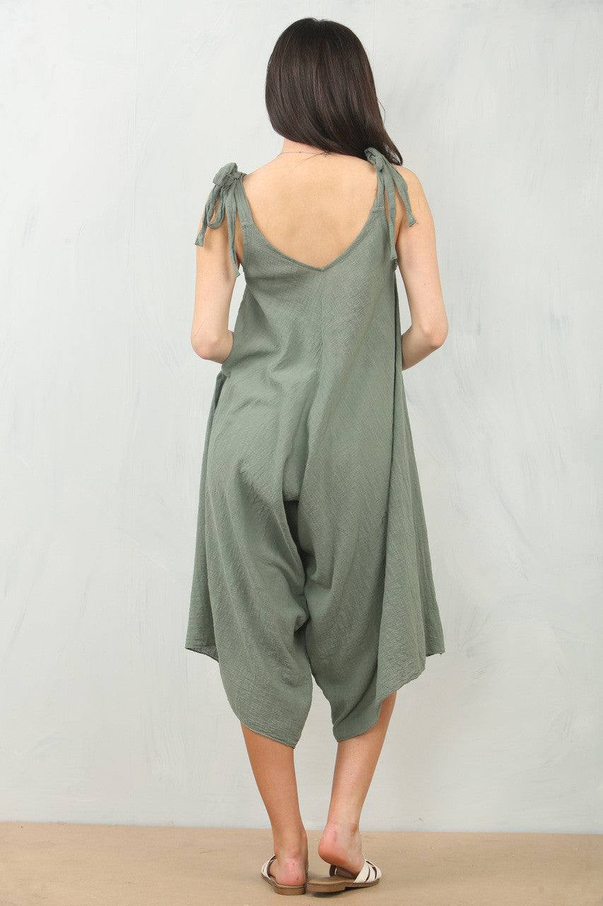 JUMPSUIT MET STRIK SCHOUDERBANDEN KAKI KATOEN