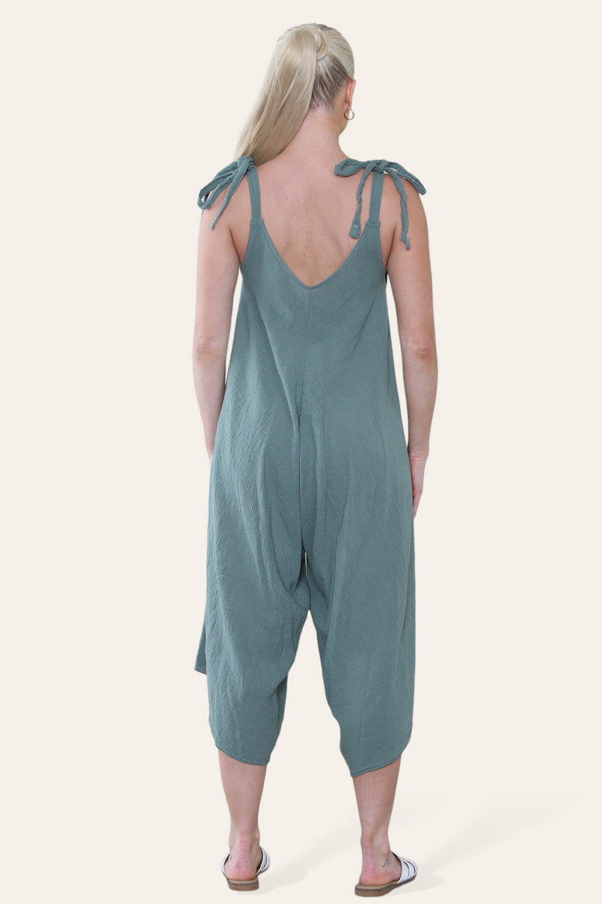 JUMPSUIT MET STRIK SCHOUDERBANDEN KAKI KATOEN