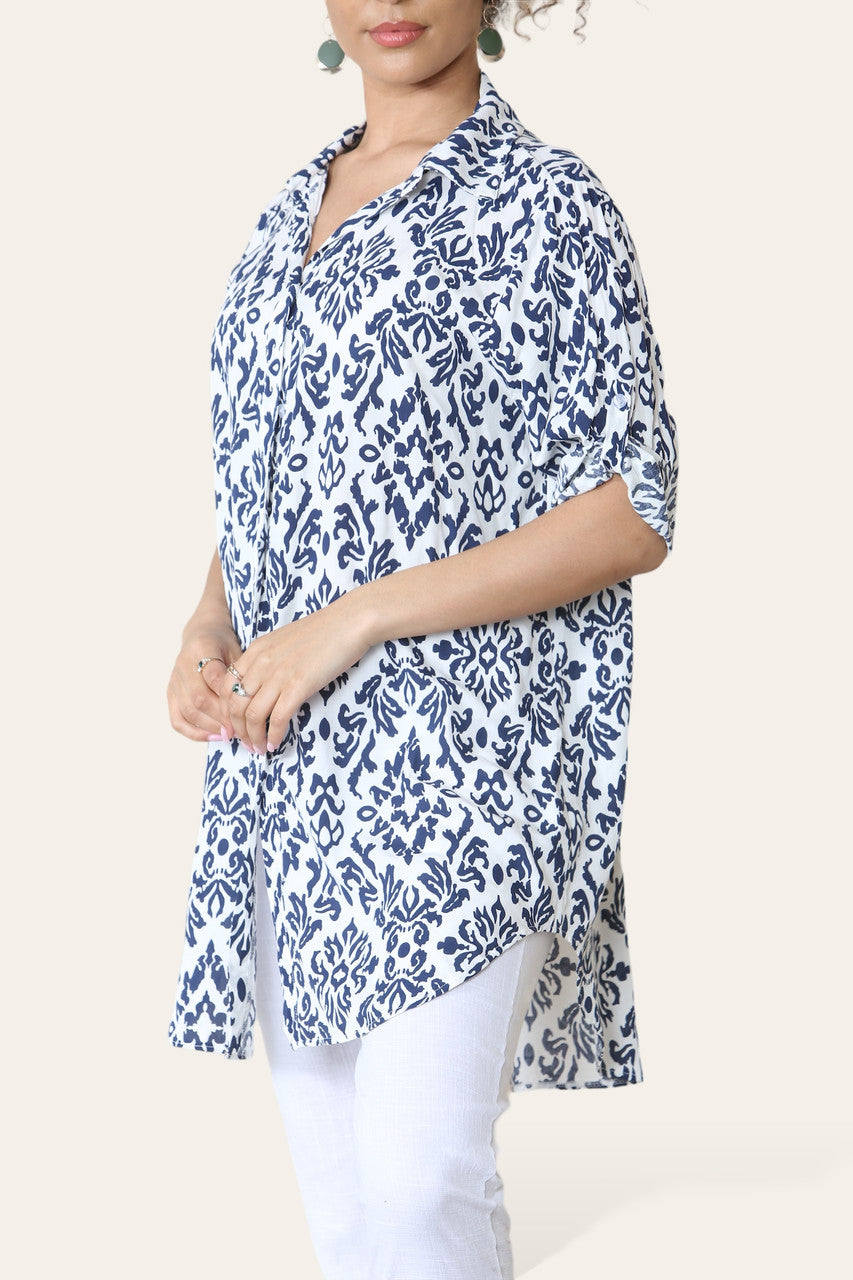 BAROKKE PRINT LANGE BLOUSE MARINEBLAUW