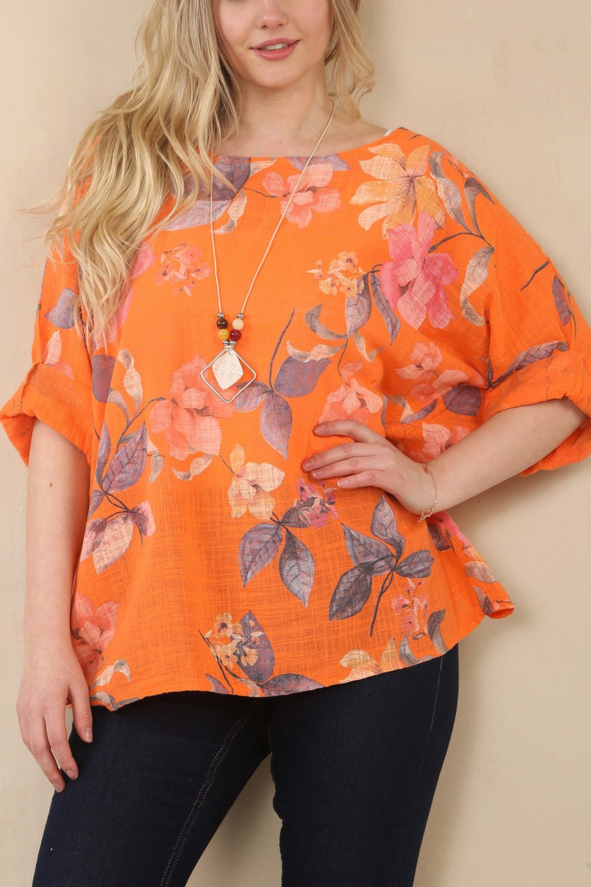 TOP MET BLOEMENPRINT - ORANJE
