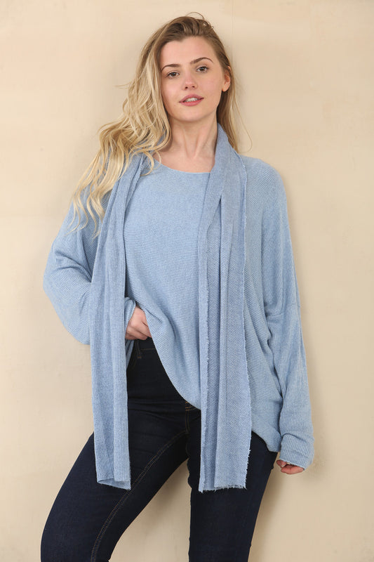 TOP MET FIJN GEBREIDE TEXTUUR EN SJAAL - DENIM