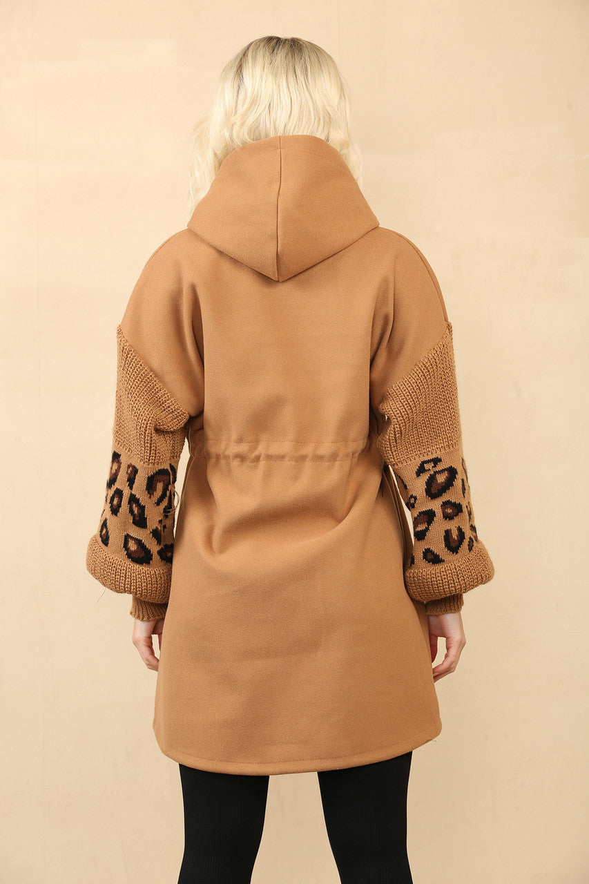 HOODED JAS MET TRICOTMOUWEN MET LEOPAARDPRINT - TAN