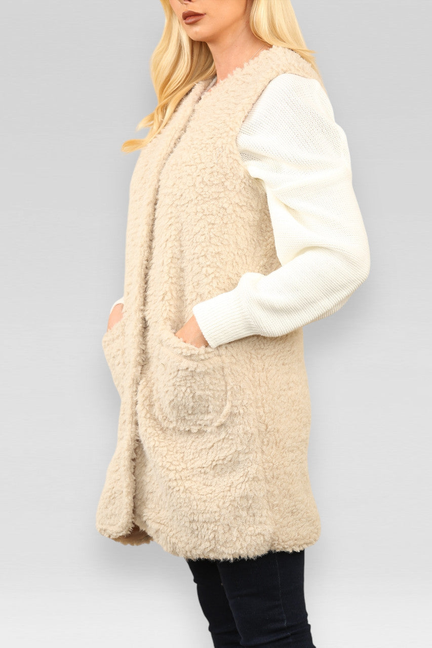 TEDDY GILET MET KNOPEN EN ZAKKEN STEENKLEURIG