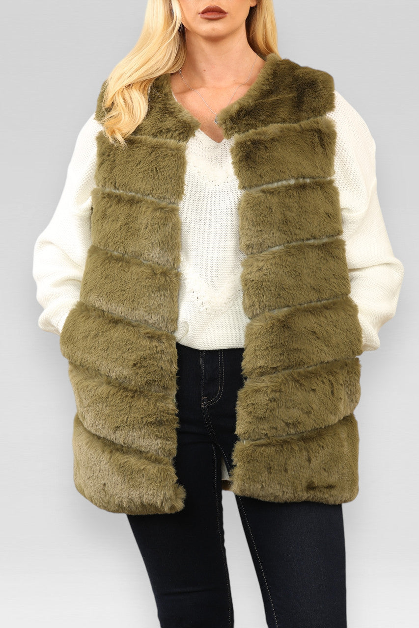 GESPETTERD IMITATIEBONT GILET OLIJF
