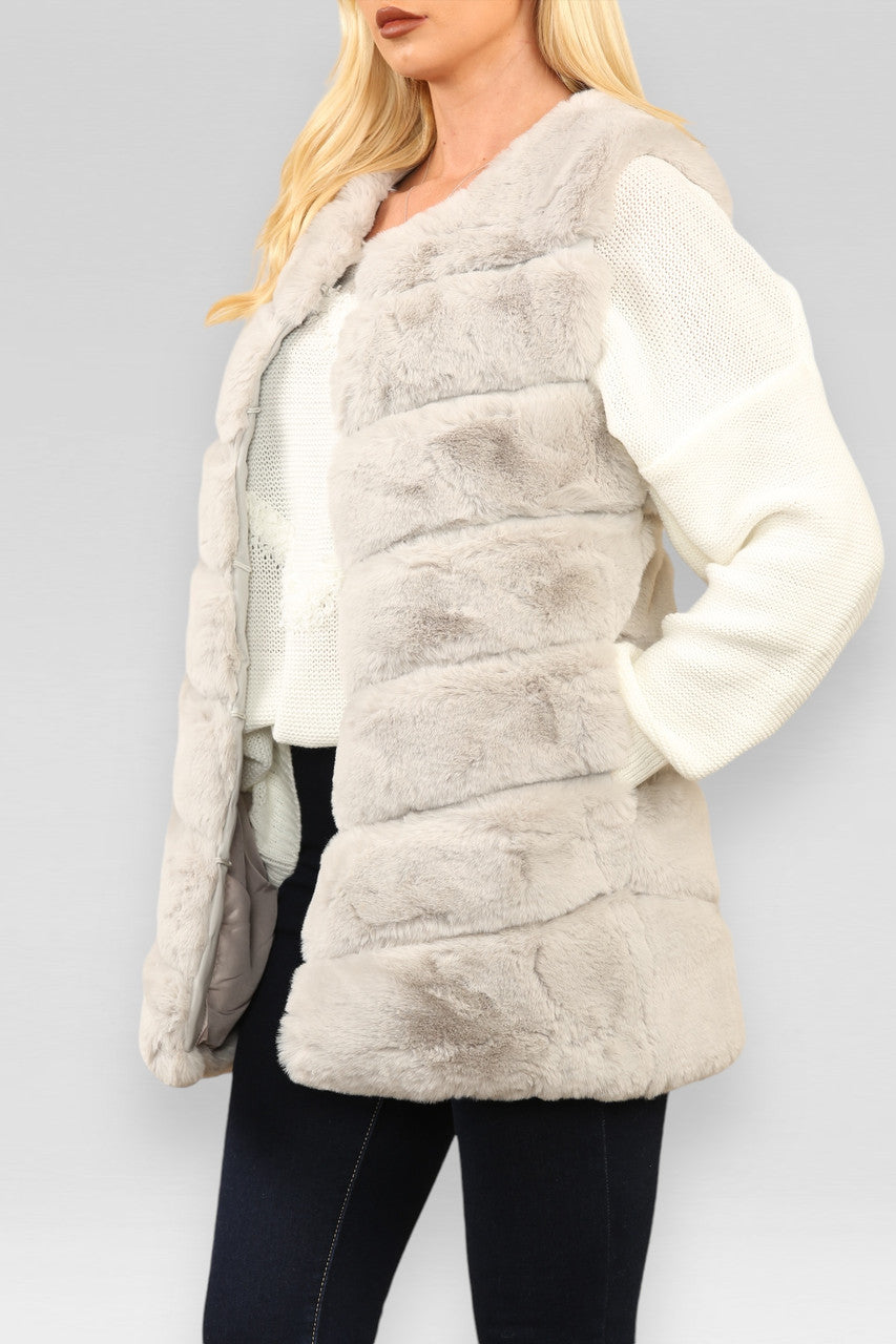 GEPELTERDE IMITATIEBONT GILET LICHTGRIJS