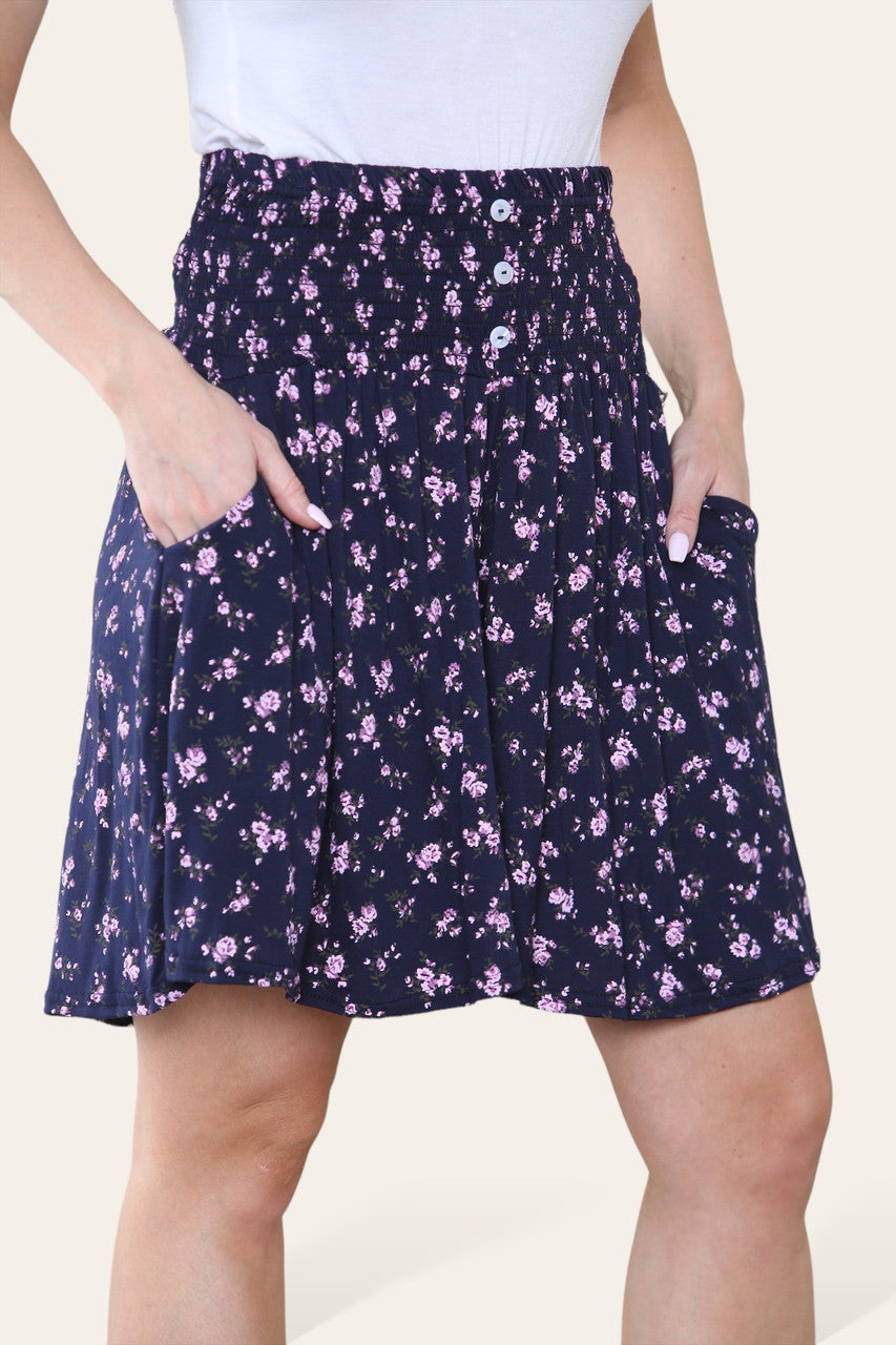 NAVI KORTE BROEK MET ROZENPRINT EN ELASTISCHE TAILLEBAND