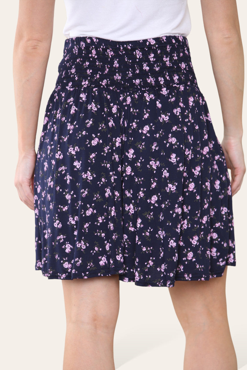 NAVI KORTE BROEK MET ROZENPRINT EN ELASTISCHE TAILLEBAND