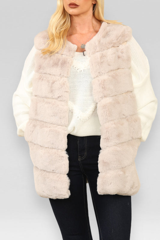 GILET VAN BEIGE KUNSTBONT MET PELSSTREPEN