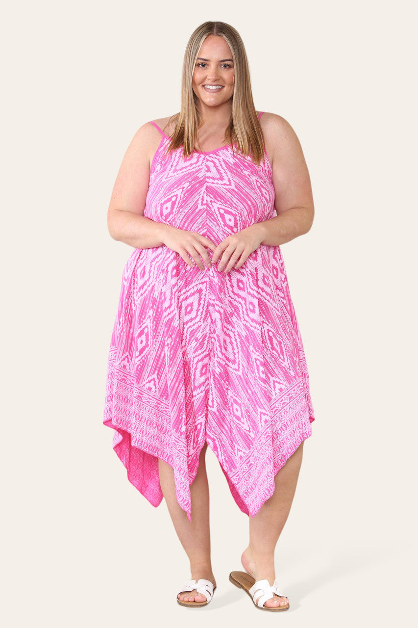 AZTEC PRINT JURK MET SPAGHETTIBANDJES EN ZAKDOEKZOOM KERSENROOD