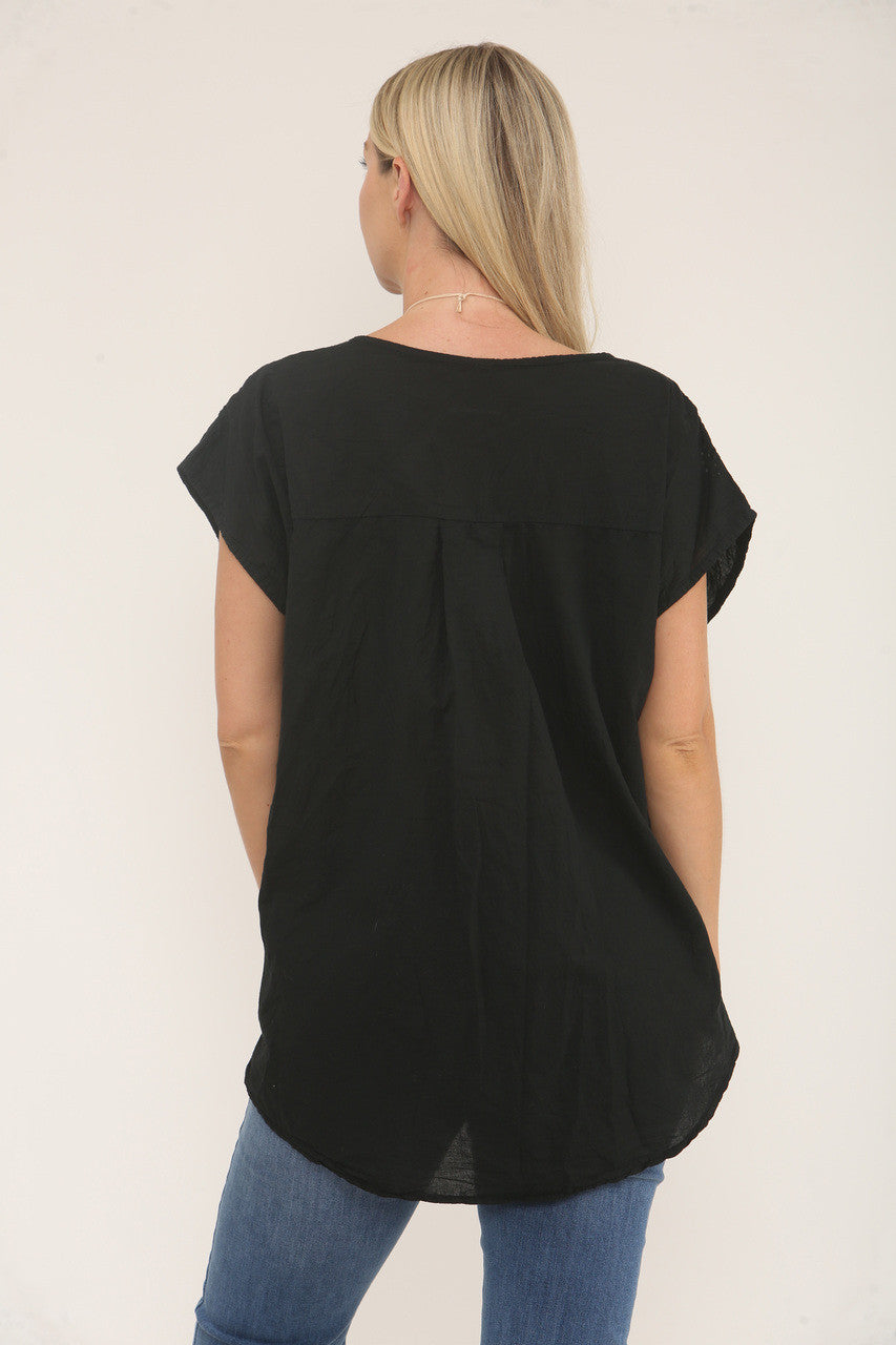 FLOWER EMBROIDERY TEXTURED TOP - BLACK