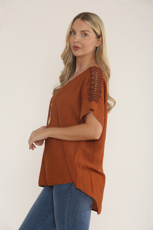 CROCHET SLEEVE TEXTURED TOP - RUST