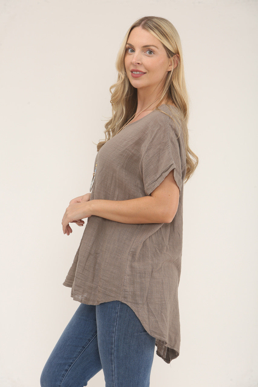 BUTTON BACK DETAIL TOP WITH NECKLACE TAUPE