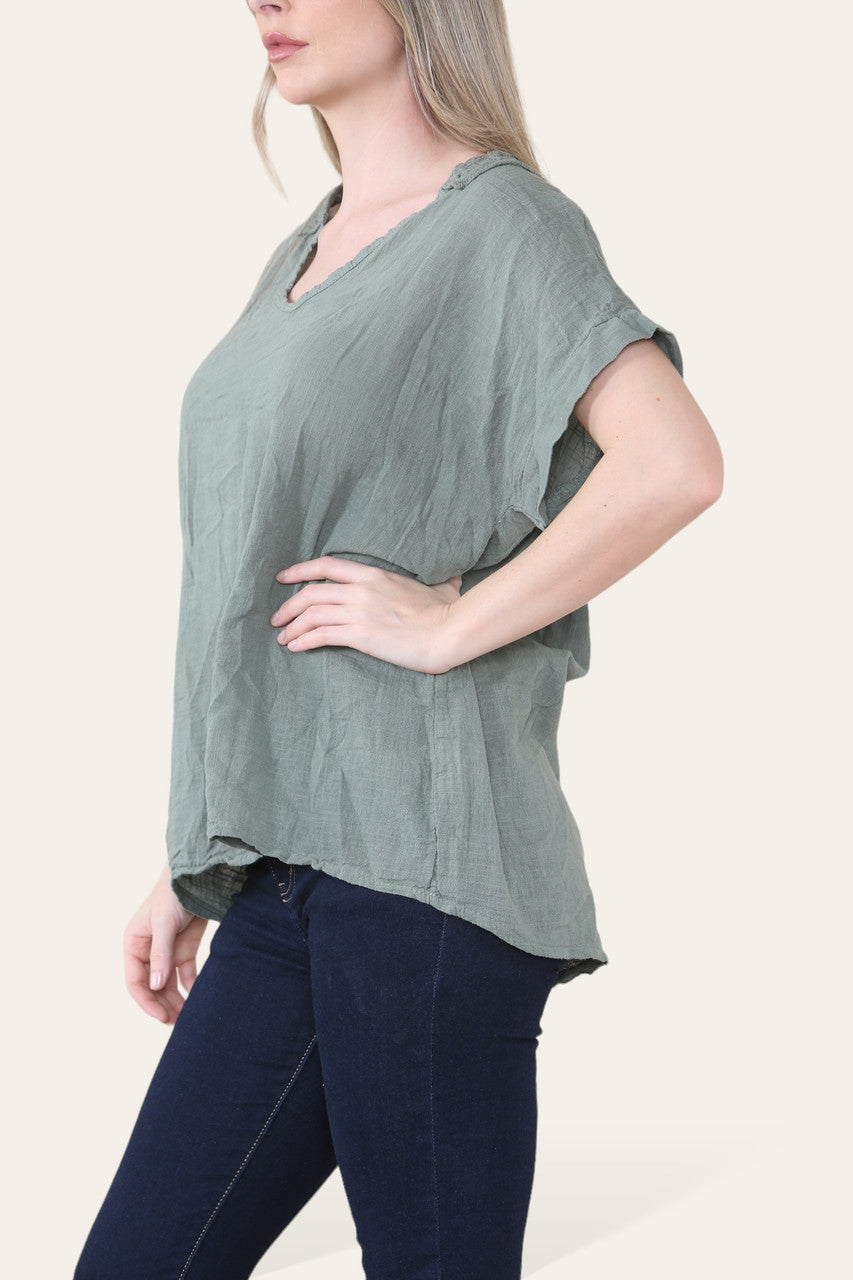 TOP MET GEHAAKT DETAIL OP DE RUG KHAKI