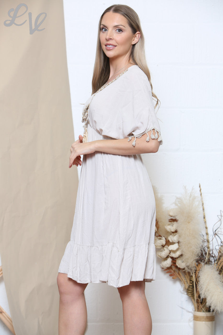 JURK MET KWASJESDETAILS EN TOUW - LENGTE MIDI - STEENKLEUR