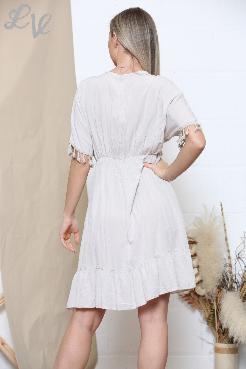 JURK MET KWASJESDETAILS EN TOUW - LENGTE MIDI - STEENKLEUR